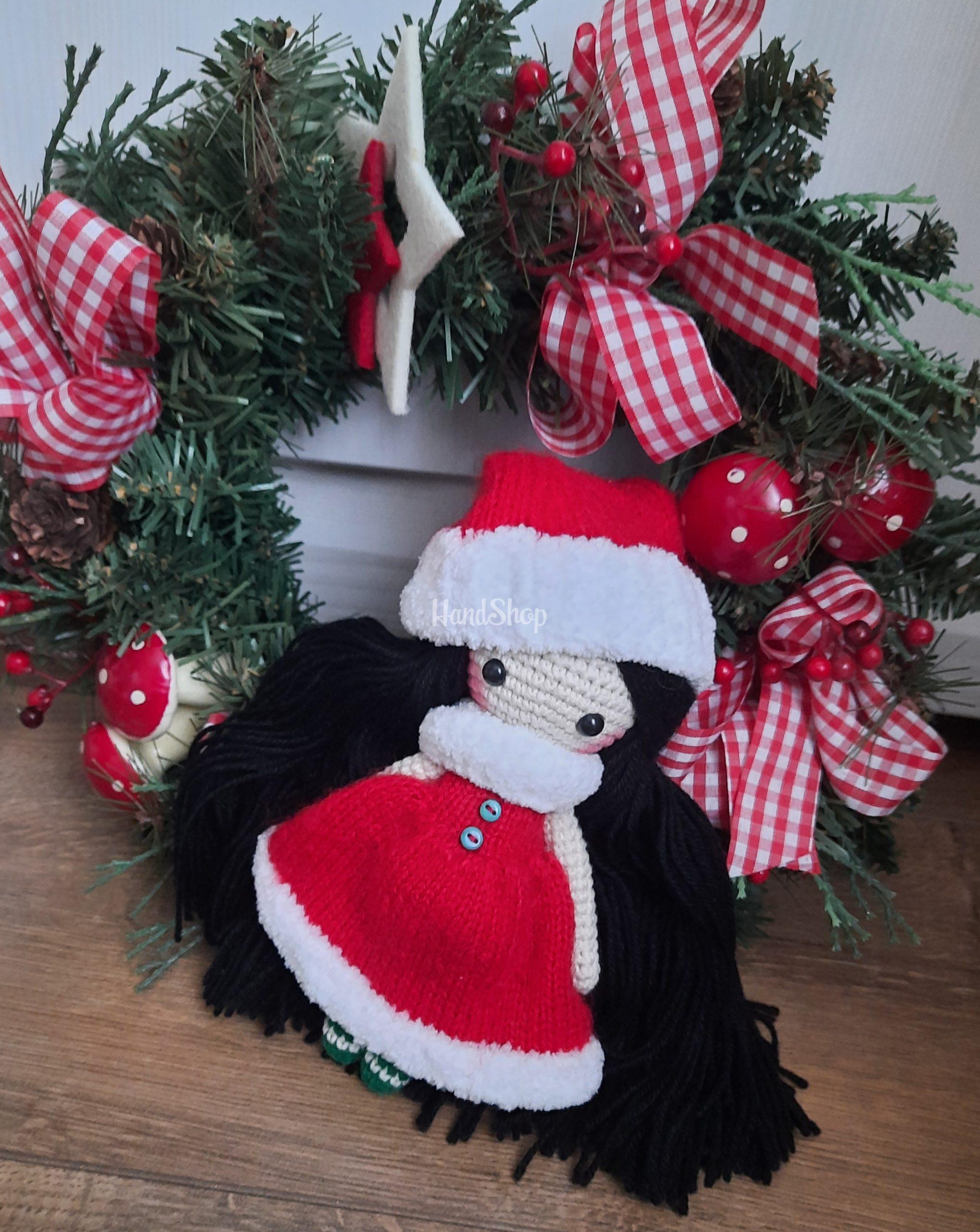 Новорічна в'язана авторська лялька в червоній сукні Санта Новорічна в'язана авторська лялька в червоній сукні Санта