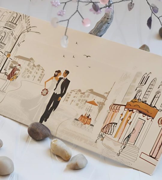 Весільна сувенірна листівка конверт молодята бежева