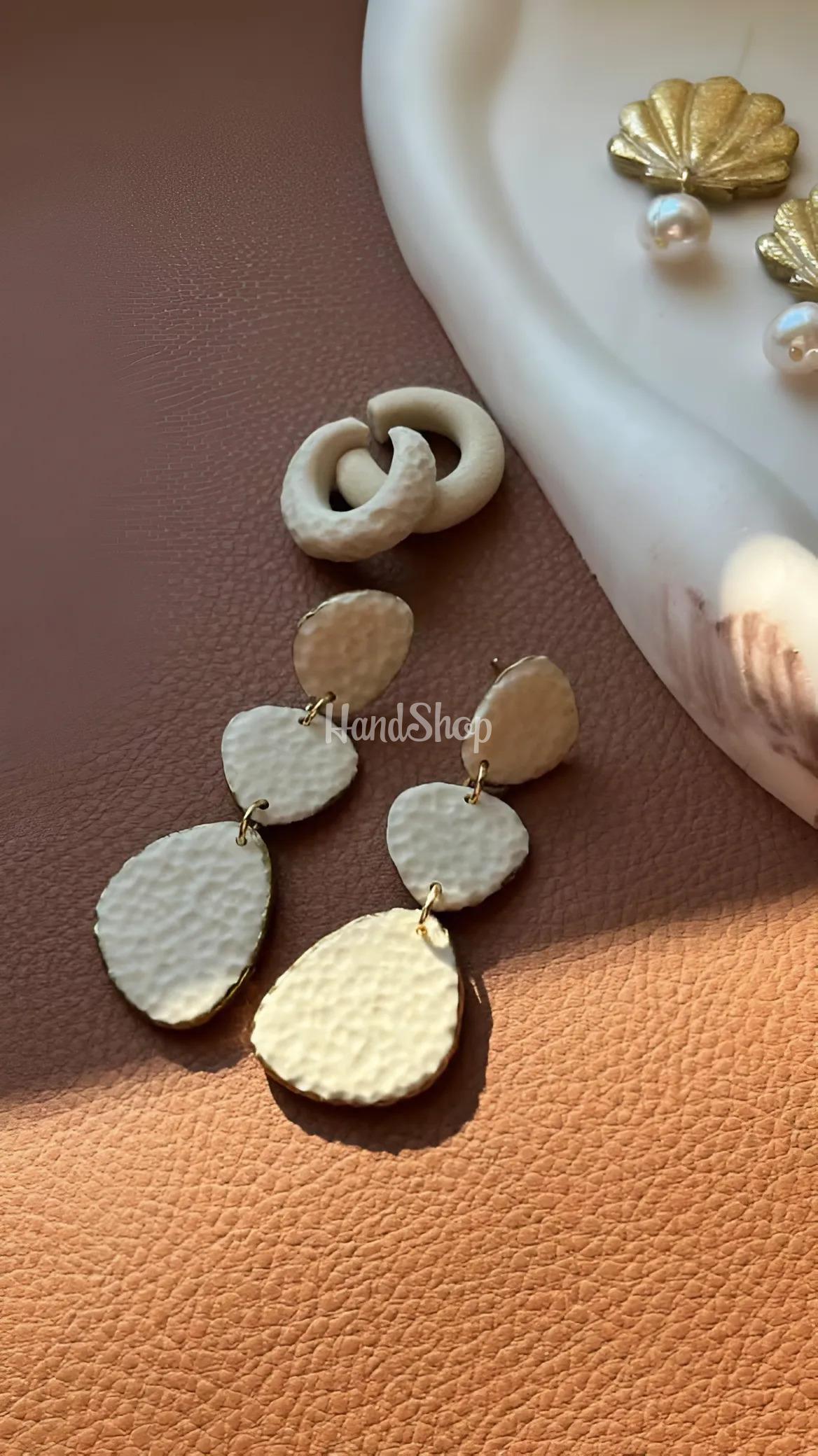 Авторські геометричні довгі морські сережки з полімерної глини Авторські геометричні довгі морські сережки з полімерної глини