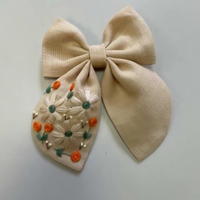 Дитячий бант для волосся вишивка польові квіти, льон