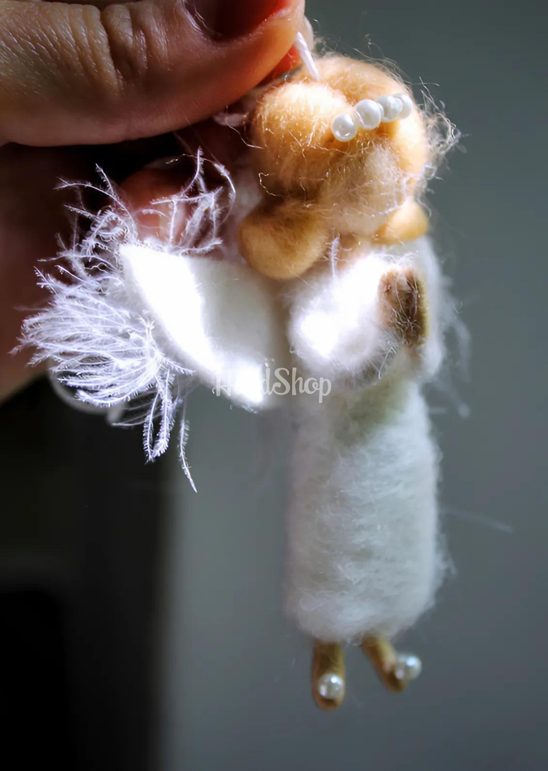 Авторська лялька янгол підвіска на ниточці сувенір із шерсті Авторська лялька янгол підвіска на ниточці сувенір із шерсті