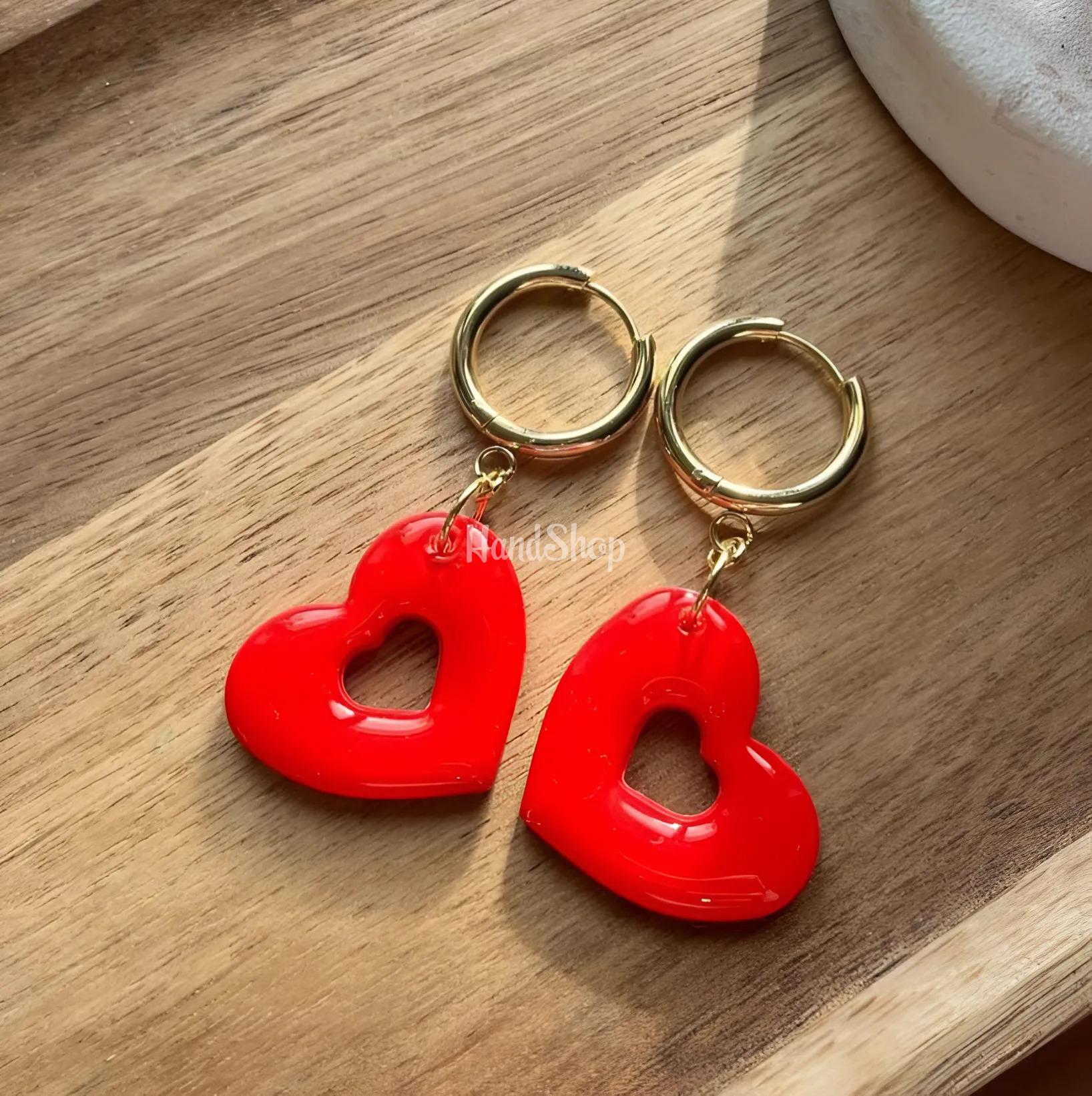 Авторські сережки червоні сердечка полімерна глина Авторські сережки червоні сердечка полімерна глина