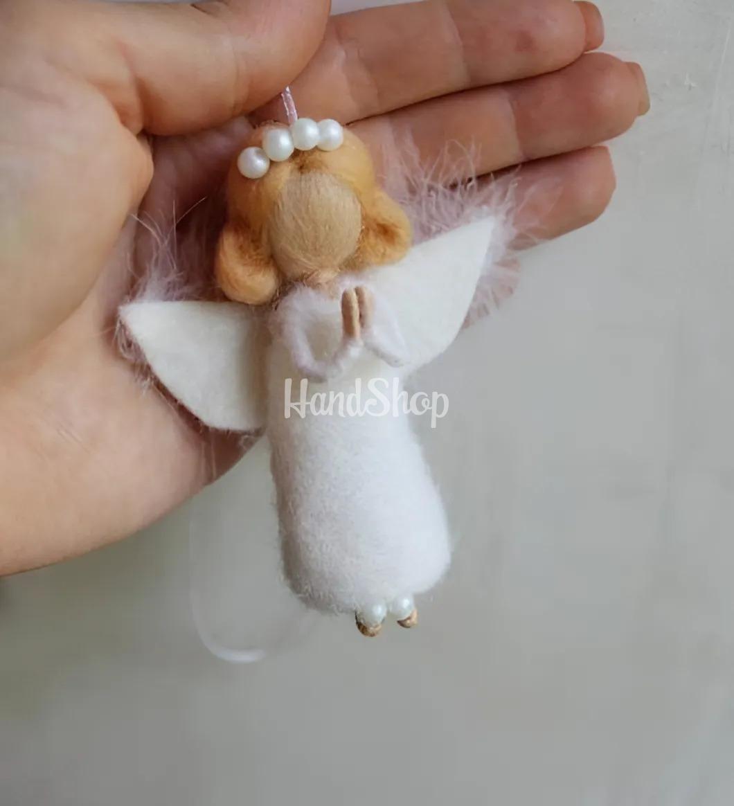 Авторська лялька янгол підвіска на ниточці сувенір із шерсті Авторська лялька янгол підвіска на ниточці сувенір із шерсті