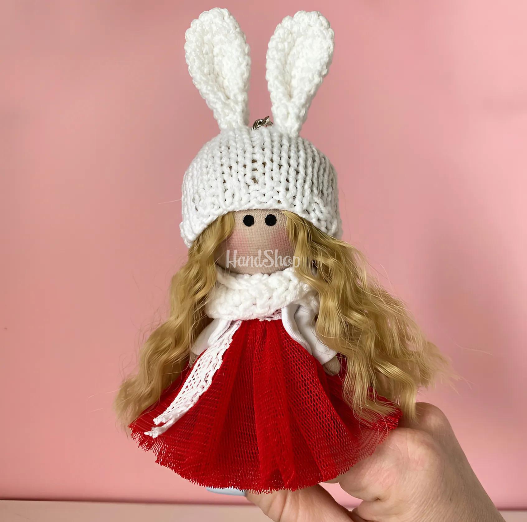 Сувенірна лялька брелок зайка валентинка у пишній сукні Сувенірна лялька брелок зайка валентинка у пишній сукні