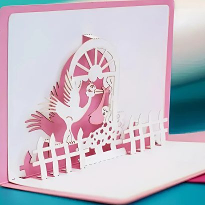 Рожева листівка об'ємна з днем народження дівчинці