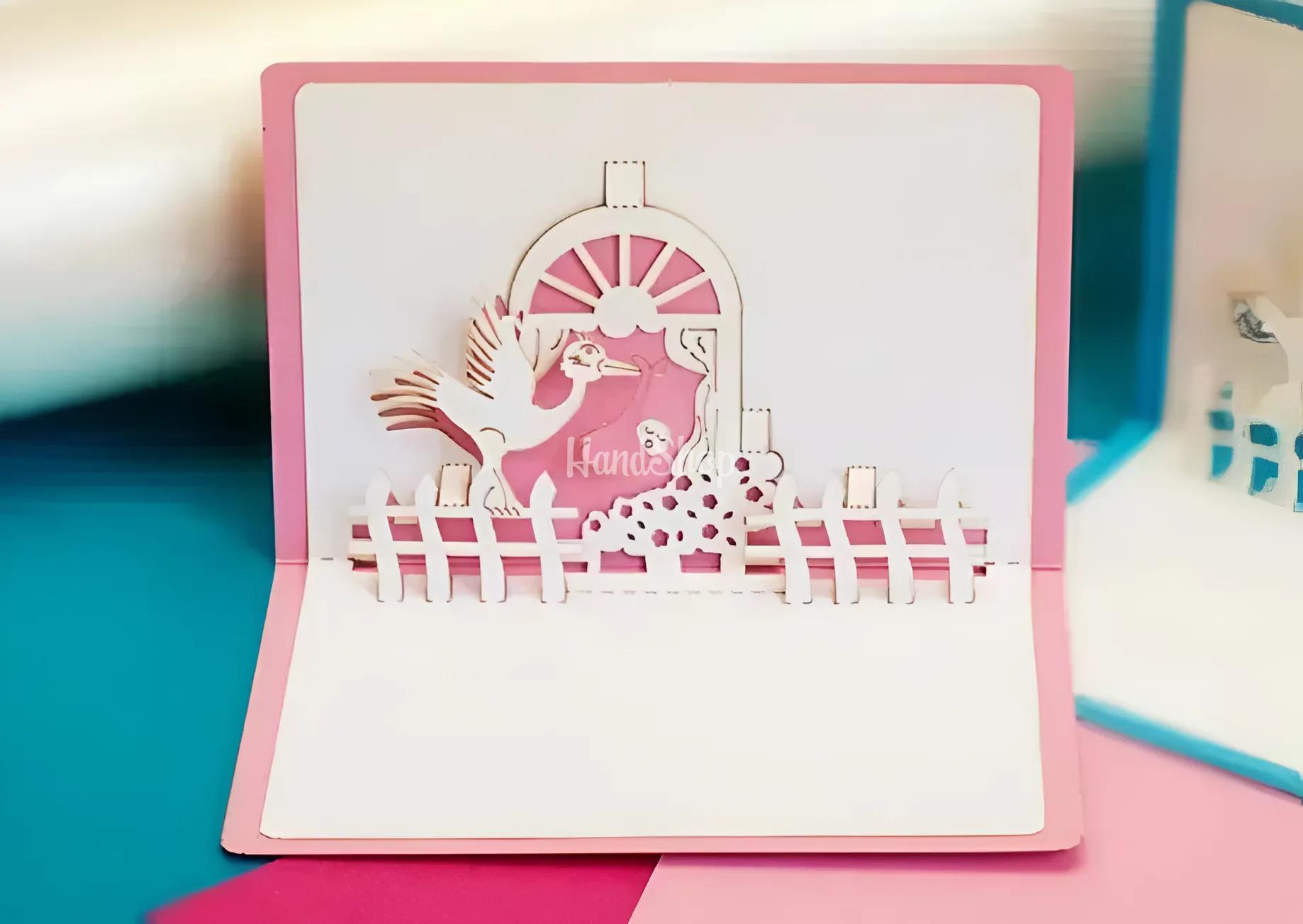 Рожева листівка об'ємна з днем народження дівчинці Рожева листівка об'ємна з днем народження дівчинці