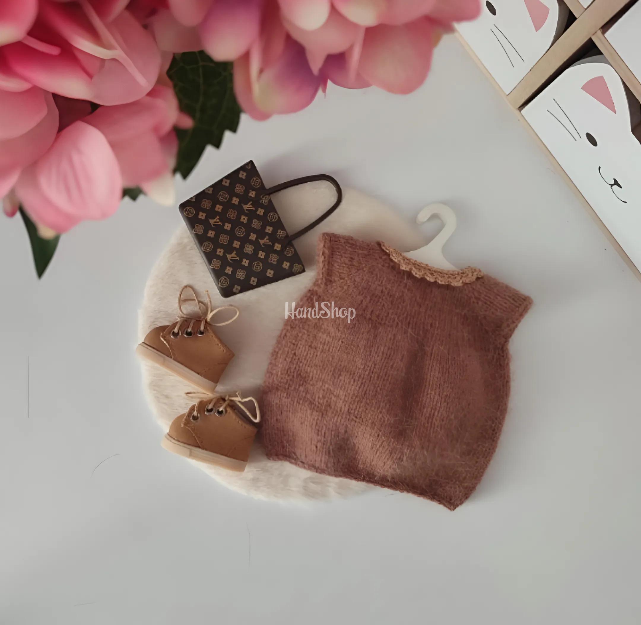 Авторська в'язана велика ігрова стильна лялька кудряшка Авторська в'язана велика ігрова стильна лялька кудряшка