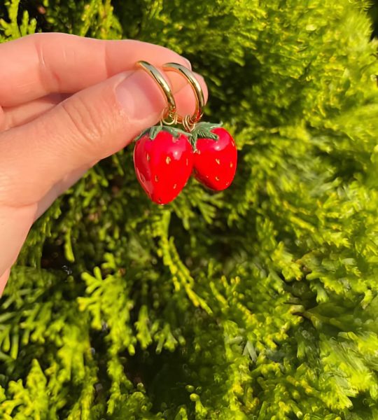 Авторські сережки червоні ягідки полунички полімерна глина