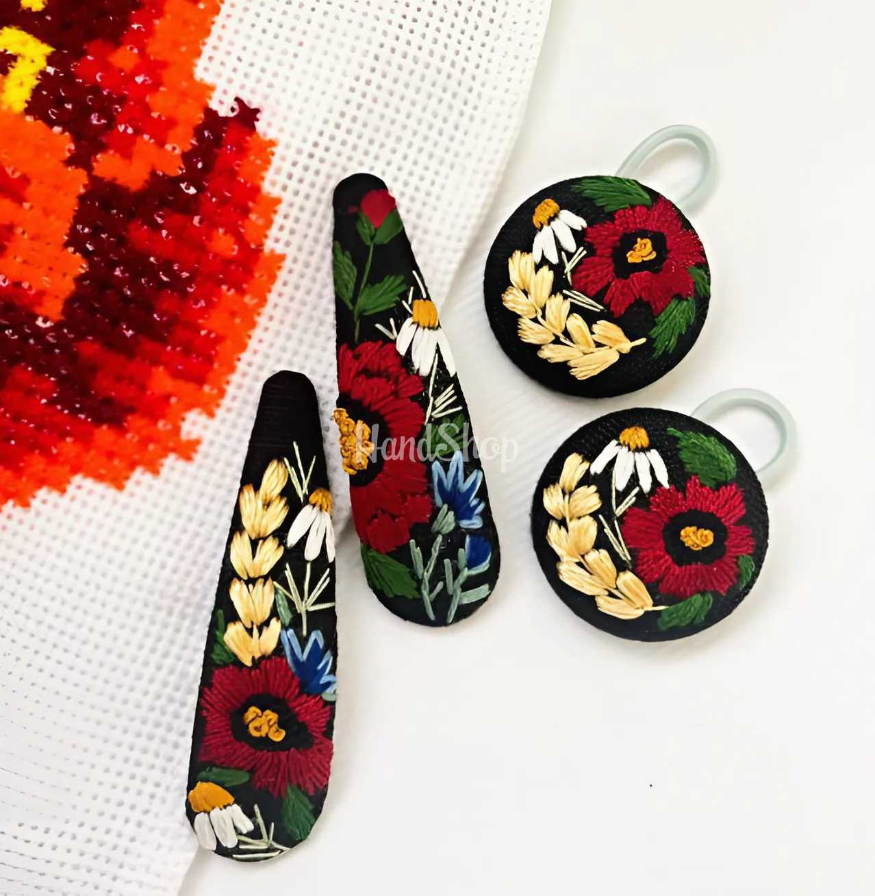Заколки 2 шт та резинки 2 шт для волосся квіти ручна вишивка Заколки 2 шт та резинки 2 шт для волосся квіти ручна вишивка