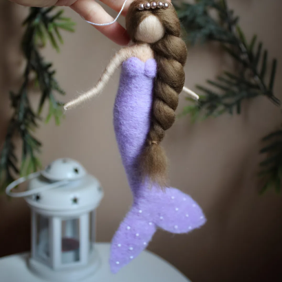 Сувенірна лялька підвіска казкова русалонька фіолетова
