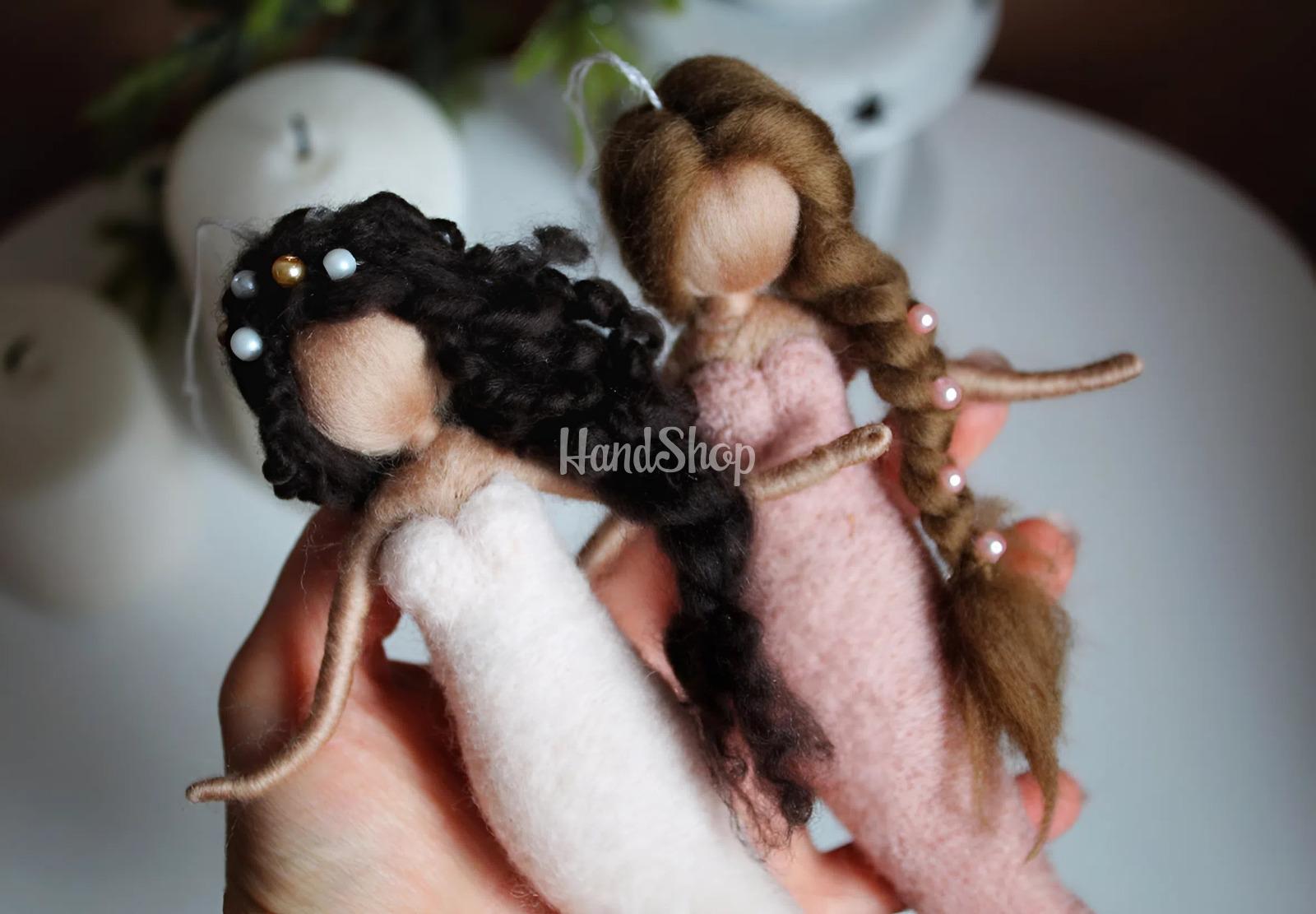 Сувенірна лялька підвіска казкова русалонька принцеса Сувенірна лялька підвіска казкова русалонька принцеса