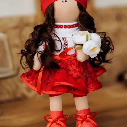 Лялька сувенірна велика текстильна україночка в вишиванці