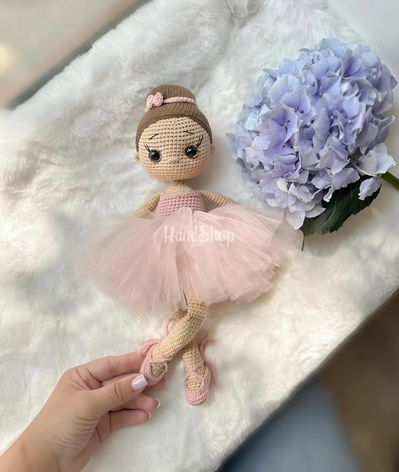 Лялька балеринка в пуантах велика сувенірна іграшка Лялька балеринка в пуантах велика сувенірна іграшка