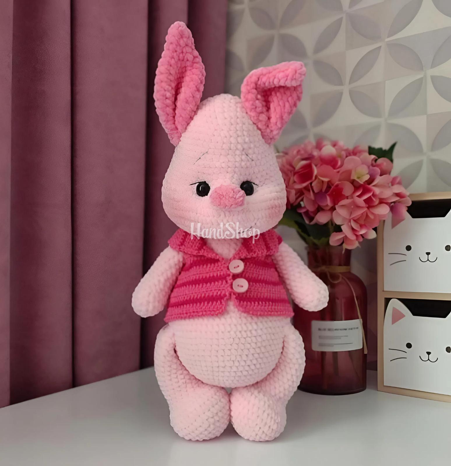 Сувенірна авторська в’язана м’яка дитяча іграшка П'ятачок Сувенірна авторська в’язана м’яка дитяча іграшка П'ятачок