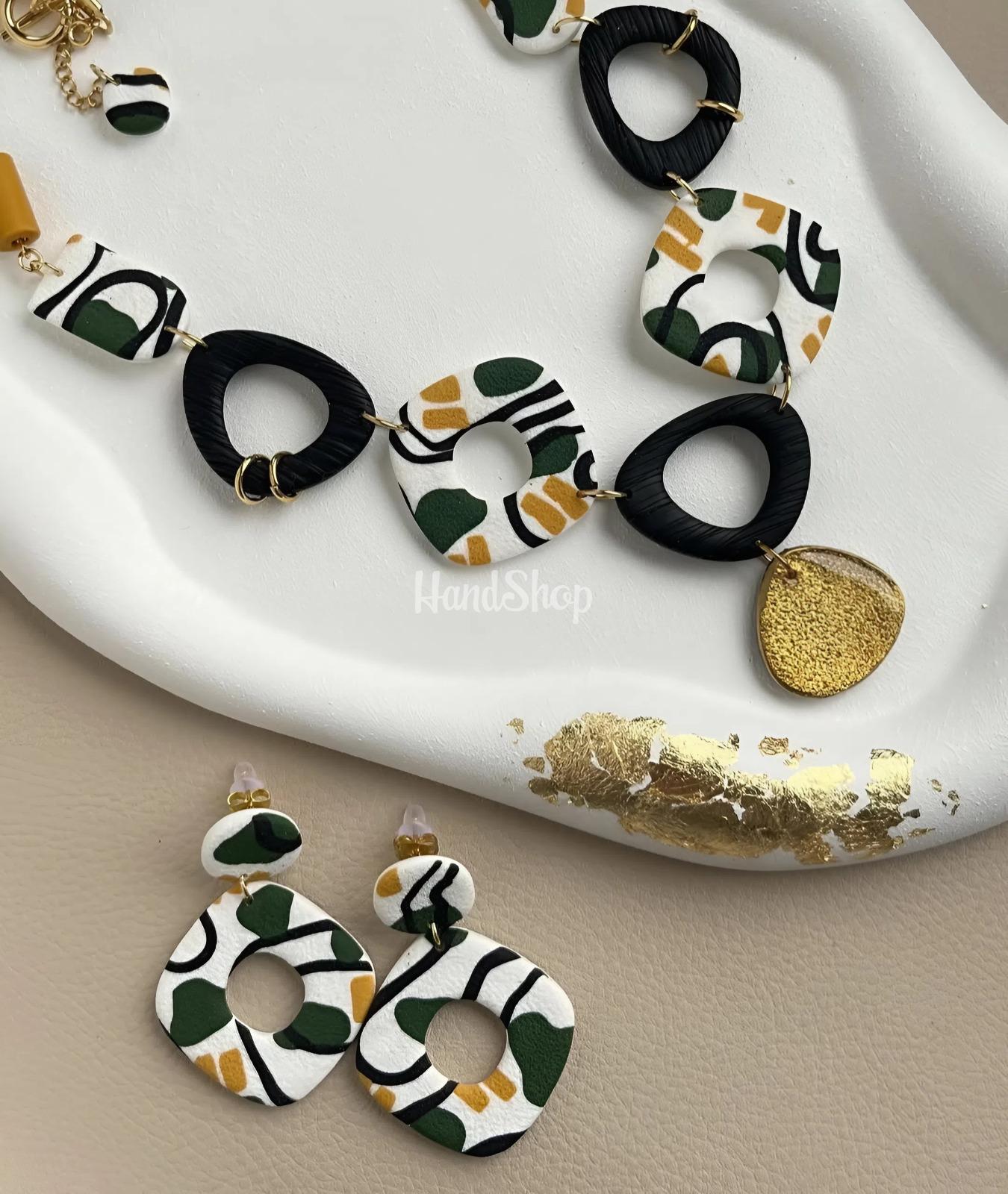 Набір стильних прикрас сережки та намисто геометричне з глини Набір стильних прикрас сережки та намисто геометричне з глини