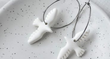 Символічні сережки з пташками голубками: прикраса ручної роботи для тих, хто шукає мир, гармонію і красу у кожному дні