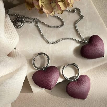 Набір прикрас сережки та кулон серця глина колір марсала