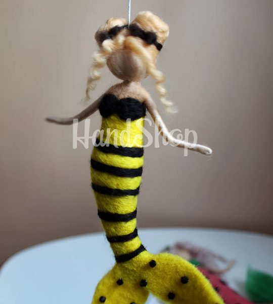 Сувенірна лялька підвіска казкова русалонька бджілка