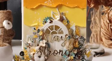 Об’ємна листівка ручної роботи «Stay Strong» – послання надії та мрії про власний простір, що живе у серці