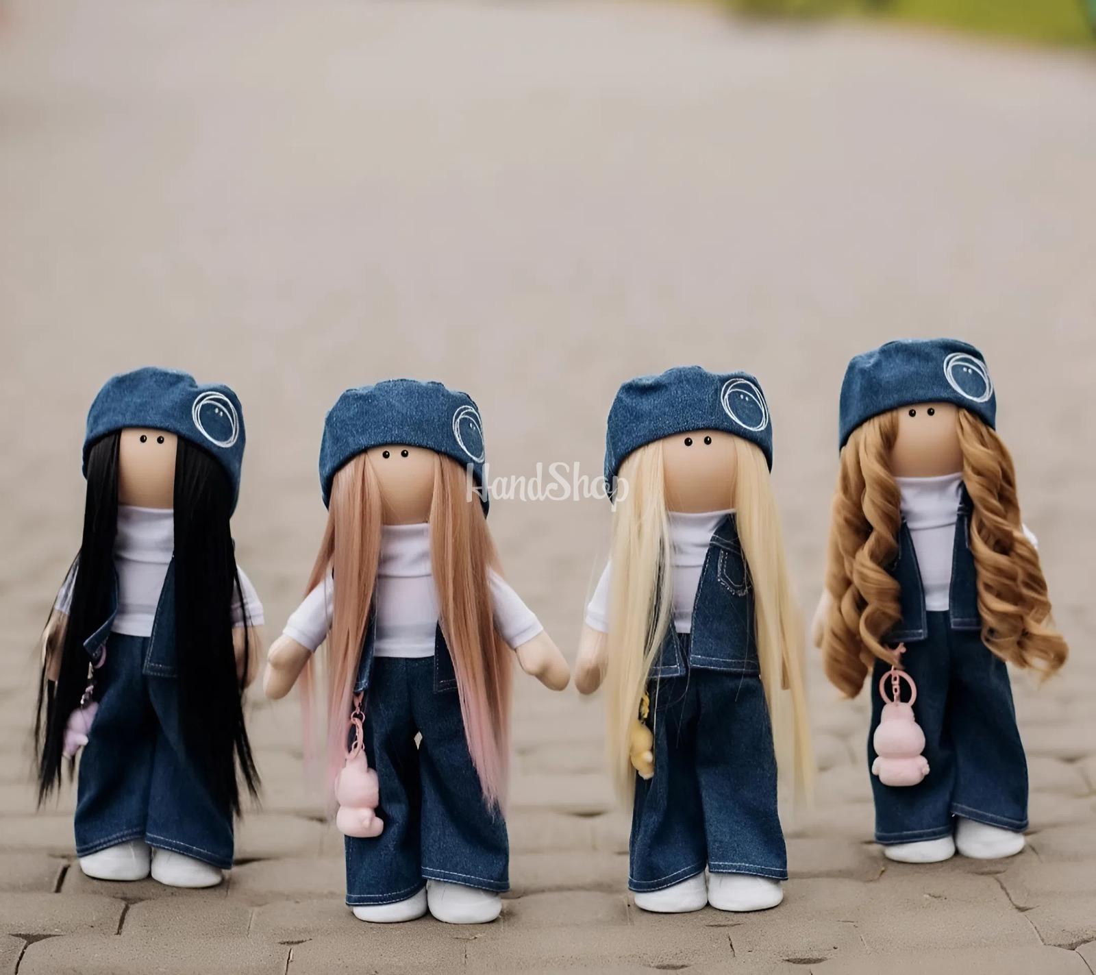 Лялька ігрова тільда блондинка з іграшкою Labubu (Лабубу) Лялька ігрова тільда блондинка з іграшкою Labubu (Лабубу)