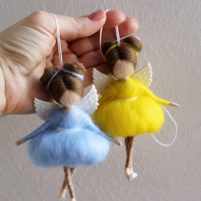 Сувенірна пара янголи ляльки в сукнях прапору України, 2 шт!