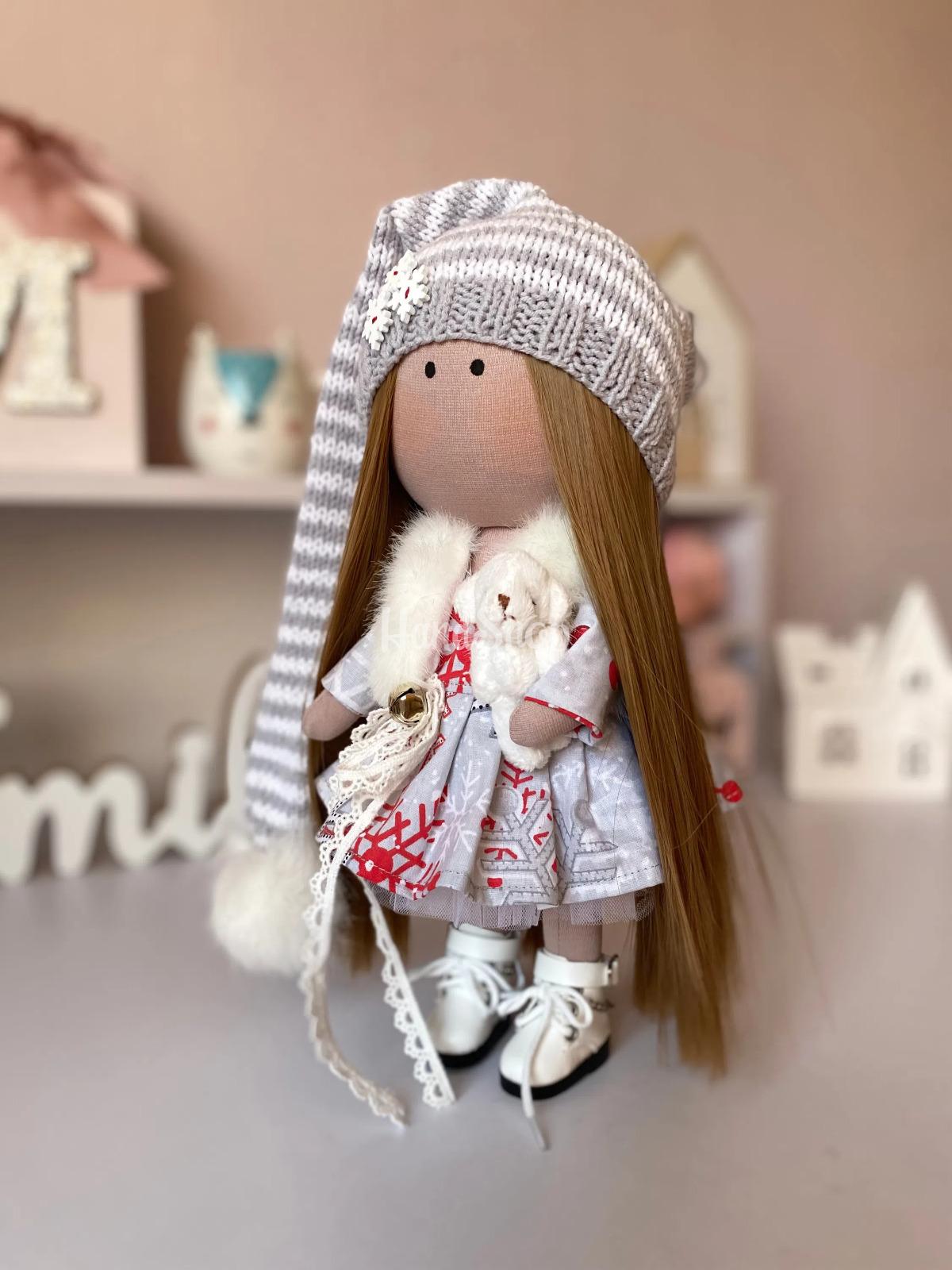 Ігрова лялька текстильна новорічна в шапочці ковпачку Ігрова лялька текстильна новорічна в шапочці ковпачку