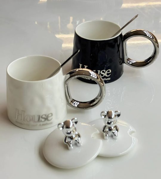 Сувенірна чашка з кришкою ведмедик та ложкою (на вибір!)