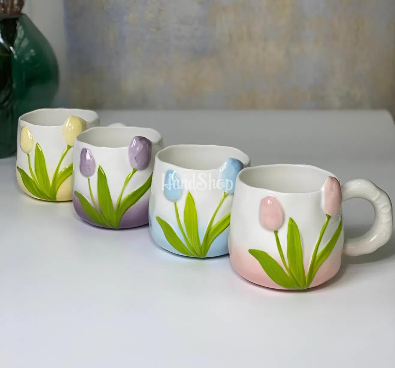 Велика чашка біла керамічна з квітами тюльпани (на вибір!) Велика чашка біла керамічна з квітами тюльпани (на вибір!)