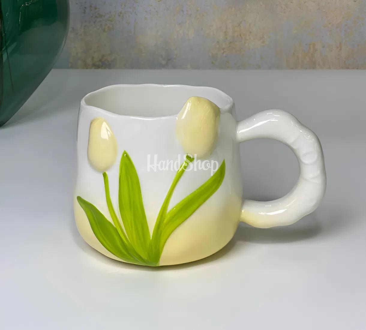 Велика чашка біла керамічна з квітами тюльпани (на вибір!) Велика чашка біла керамічна з квітами тюльпани (на вибір!)