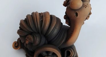 Керамічний равлик на колесах: ручна робота, яка принесе тепло, удачу рідним у будь-якому кутку світу