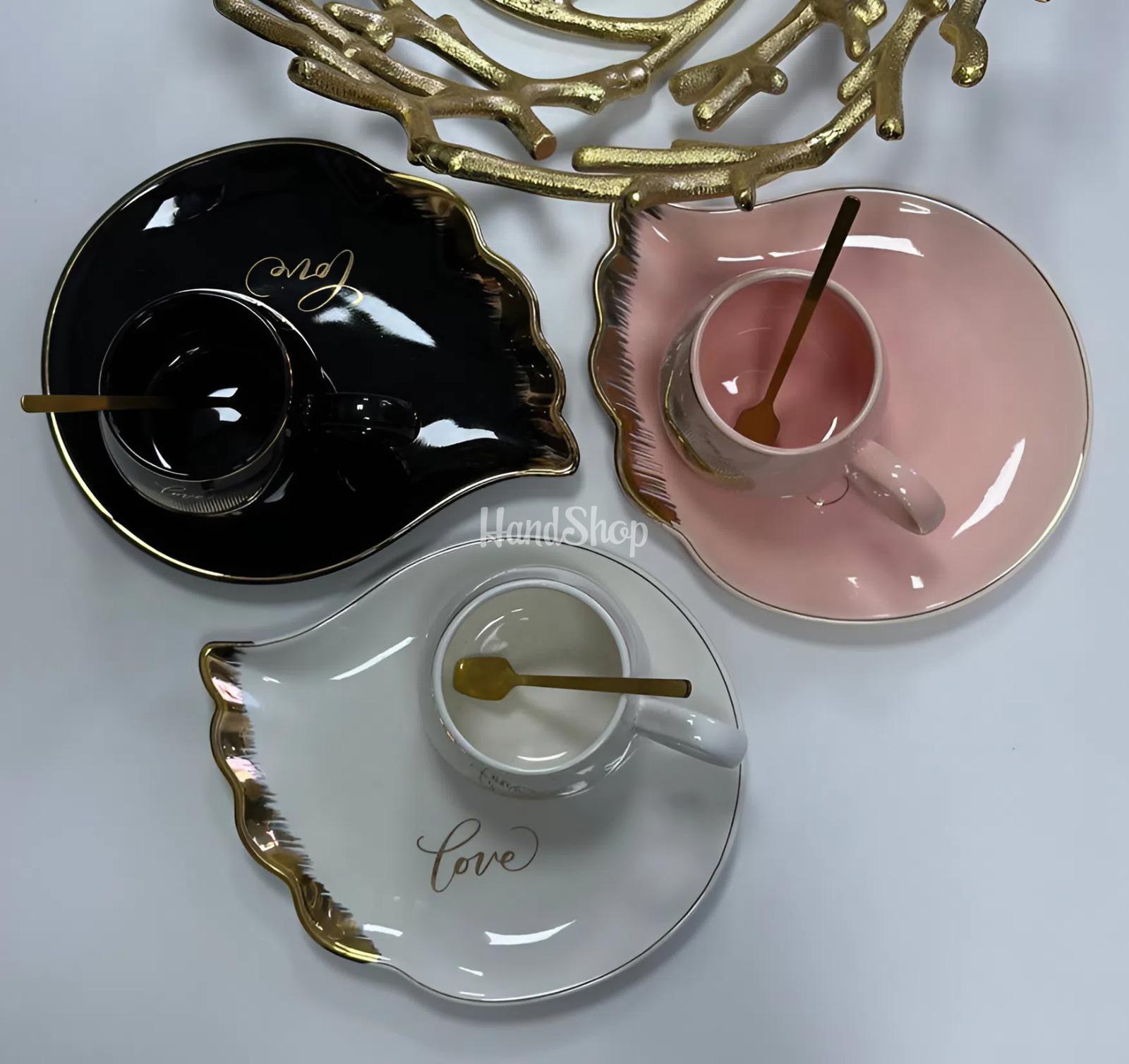 Сувенірна чашка з тарілкою крила кераміка love (на вибір!) Сувенірна чашка з тарілкою крила кераміка love (на вибір!)