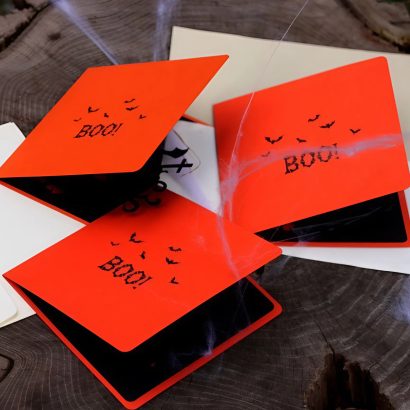 Авторська 3d листівка з деревом та гарбузом на хеловін BOO