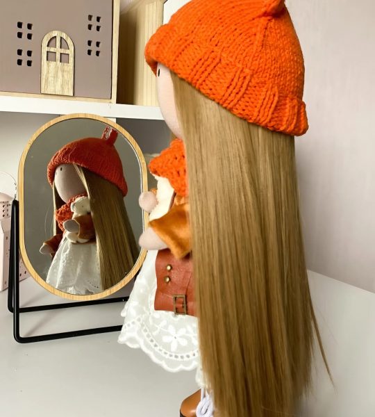 Ігрова текстильна сувенірна лялька руда лисичка в шапочці