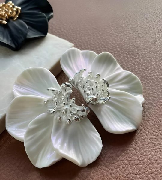 Великі сережки квітка половинки перламутр глина