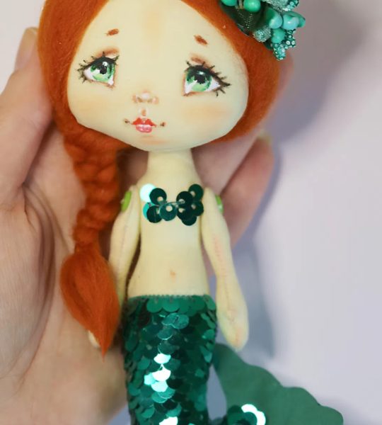 Інтер’єрна маленька лялька сувенірна рудоволоса русалочка