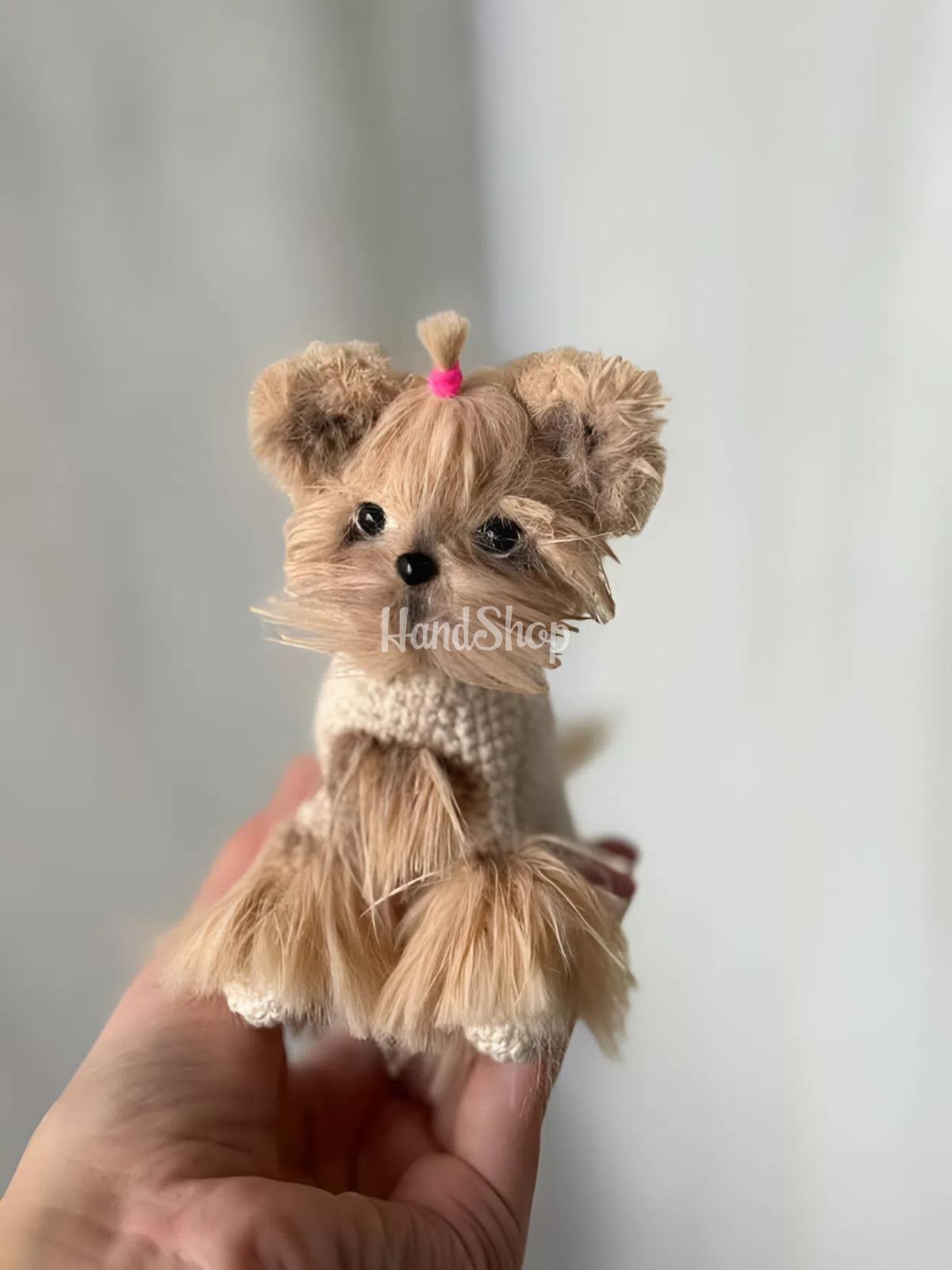 Авторська в'язана іграшка песик йоркширский терьер Авторська в'язана іграшка песик йоркширский терьер