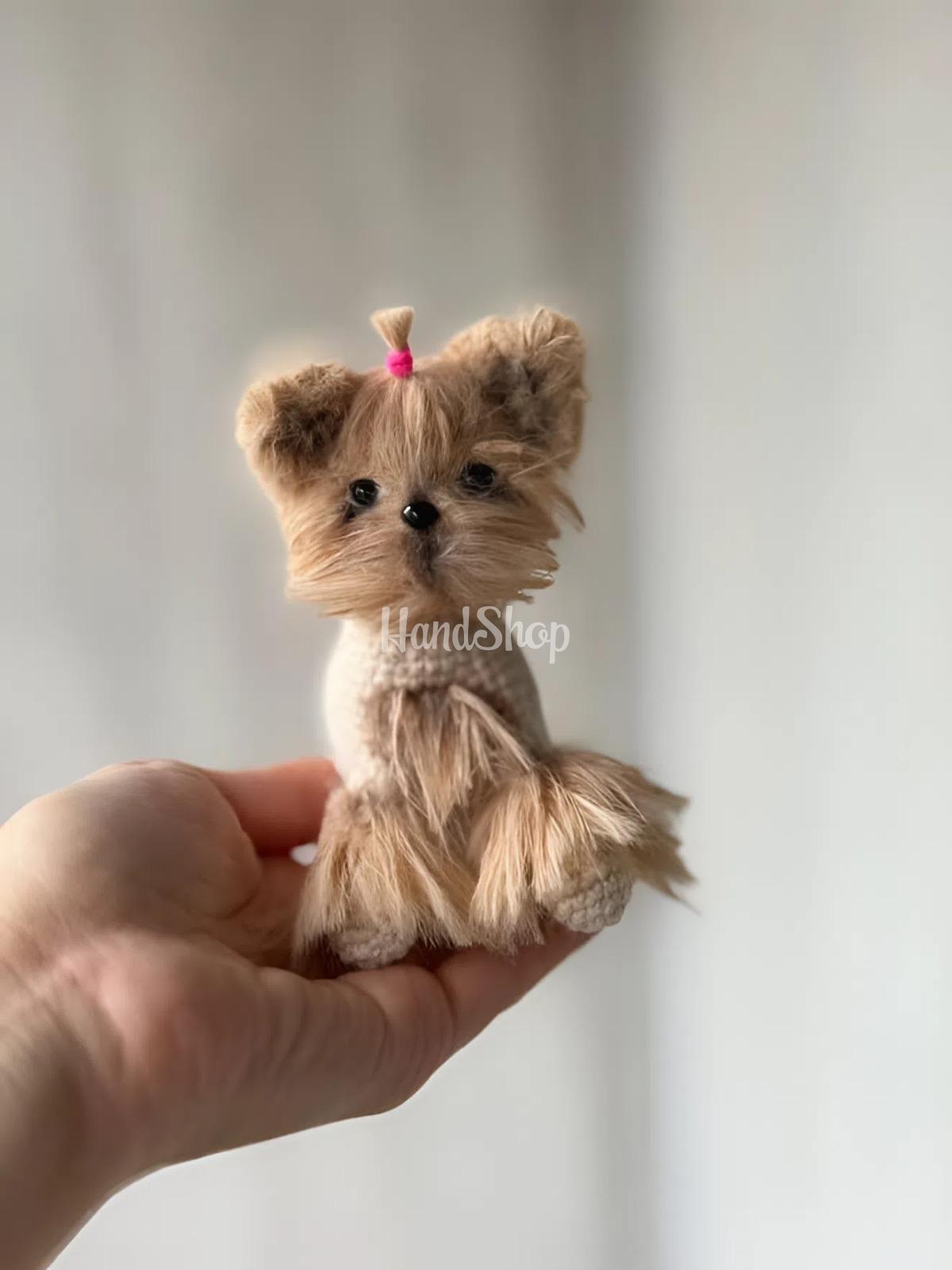 Авторська в'язана іграшка песик йоркширский терьер Авторська в'язана іграшка песик йоркширский терьер