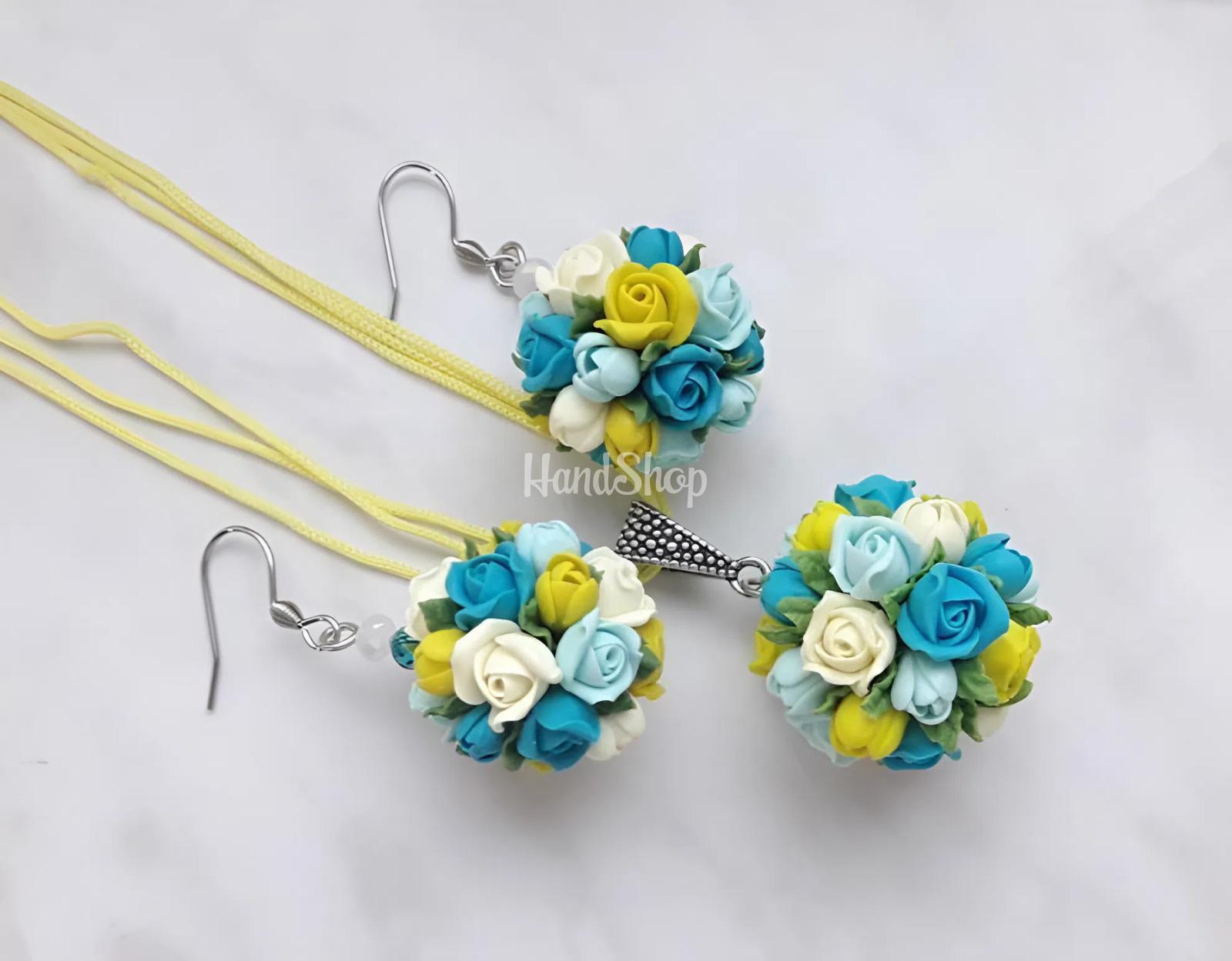 Прикраси зі глини сережки та кулон трояндочки Ukraine Прикраси зі глини сережки та кулон трояндочки Ukraine