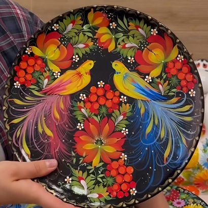 Керамічна тарілка панно петриківський розпис пташки