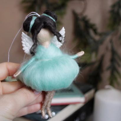 Сувенірна лялька ангел підвіска на ялинку 2026