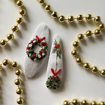 Новорічні заколки віночки різдвяні, ручна вишивка 2 шт!