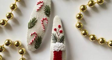 Дитячі аксесуари для волосся з вишивкою льодяників, чобітків ручної роботи - ідеальний подарунок на зимові свята Дитячі аксесуари для волосся з вишивкою льодяників, чобітків ручної роботи - ідеальний подарунок на зимові свята