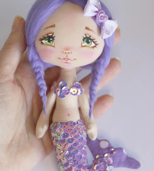 Сувенірна лялька міні русалонька з фіолетовим волоссям