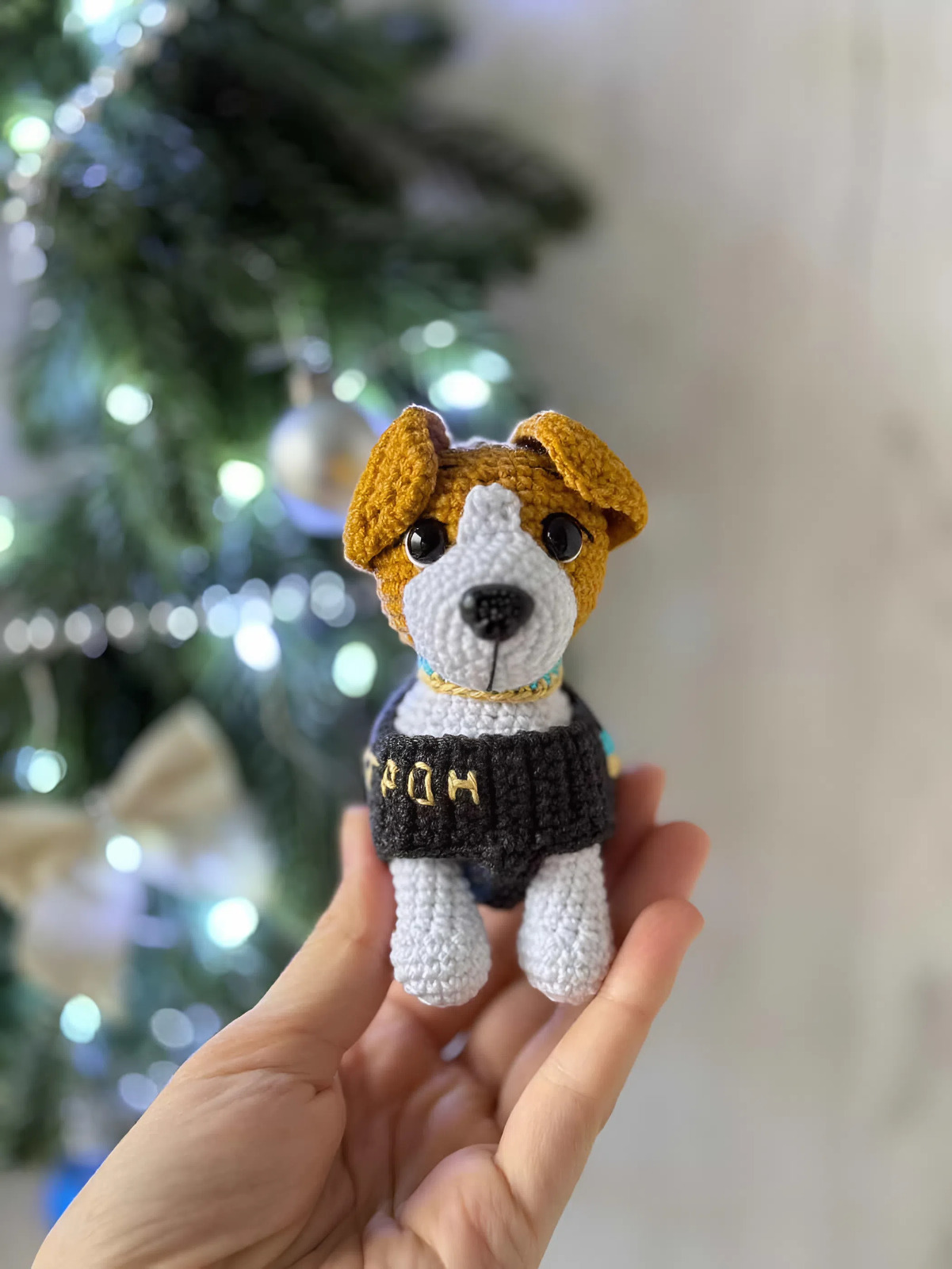 М’який символ України: Пес Патрон - авторська в’язана іграшка, яка дарує тепло та підтримку