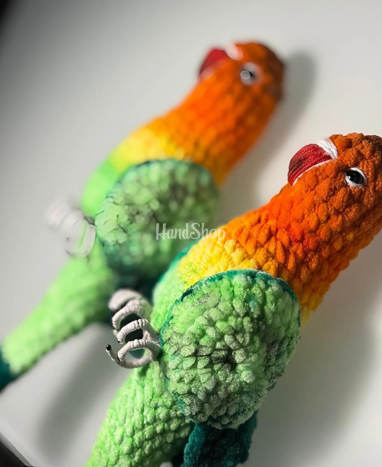 Авторська іграшка в’язаний папуга нерозлучик, 26 см Авторська іграшка в’язаний папуга нерозлучик, 26 см