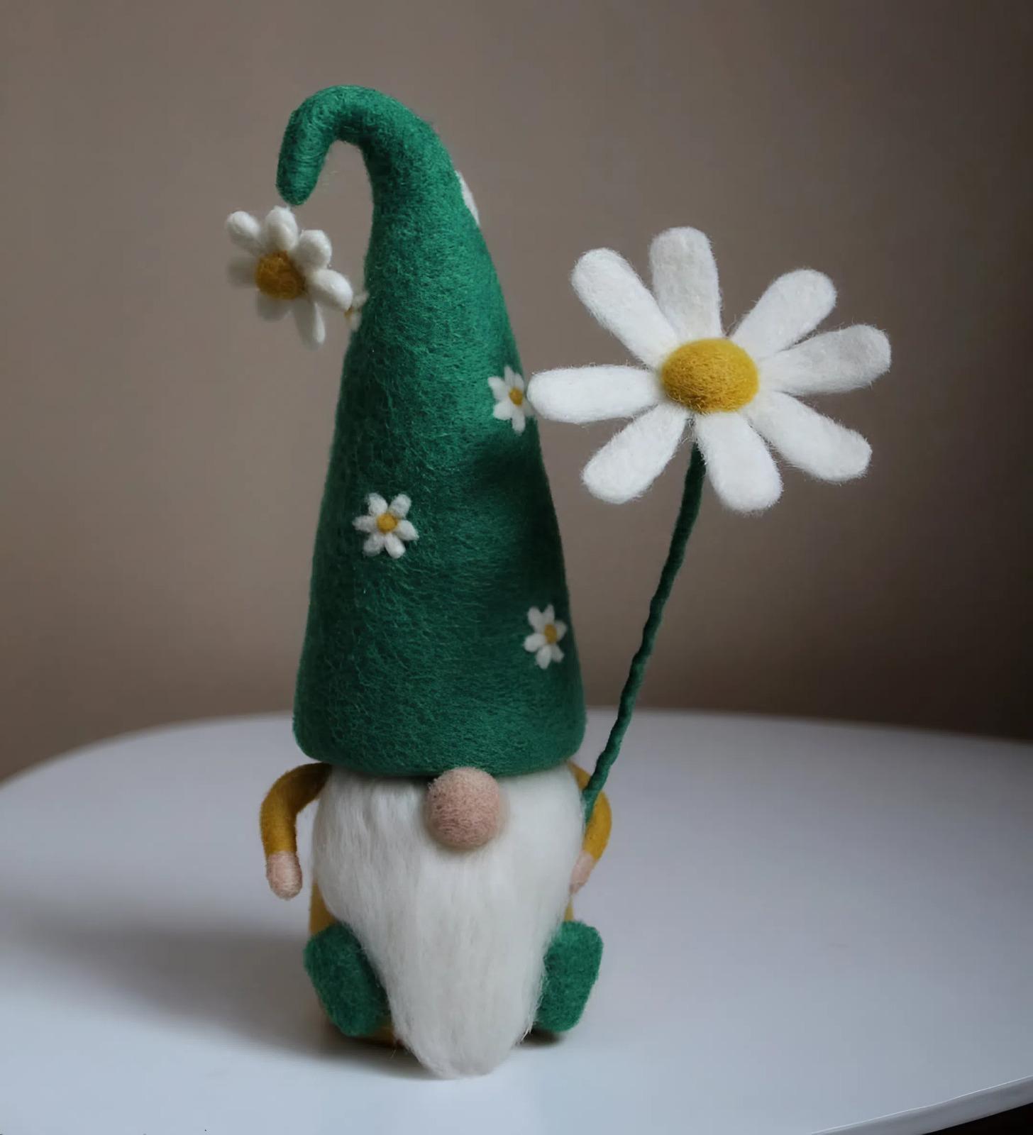 Сувенірний валяний гном із шерсті валентин spring Сувенірний валяний гном із шерсті валентин spring