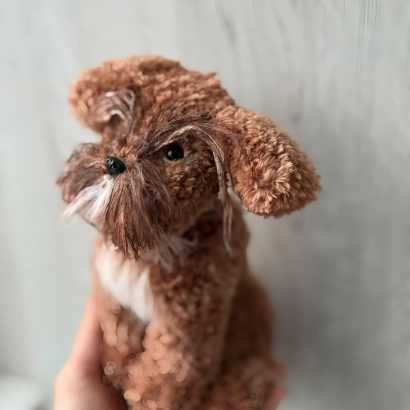 Авторська в’язана іграшка песик мальтипу сувенір