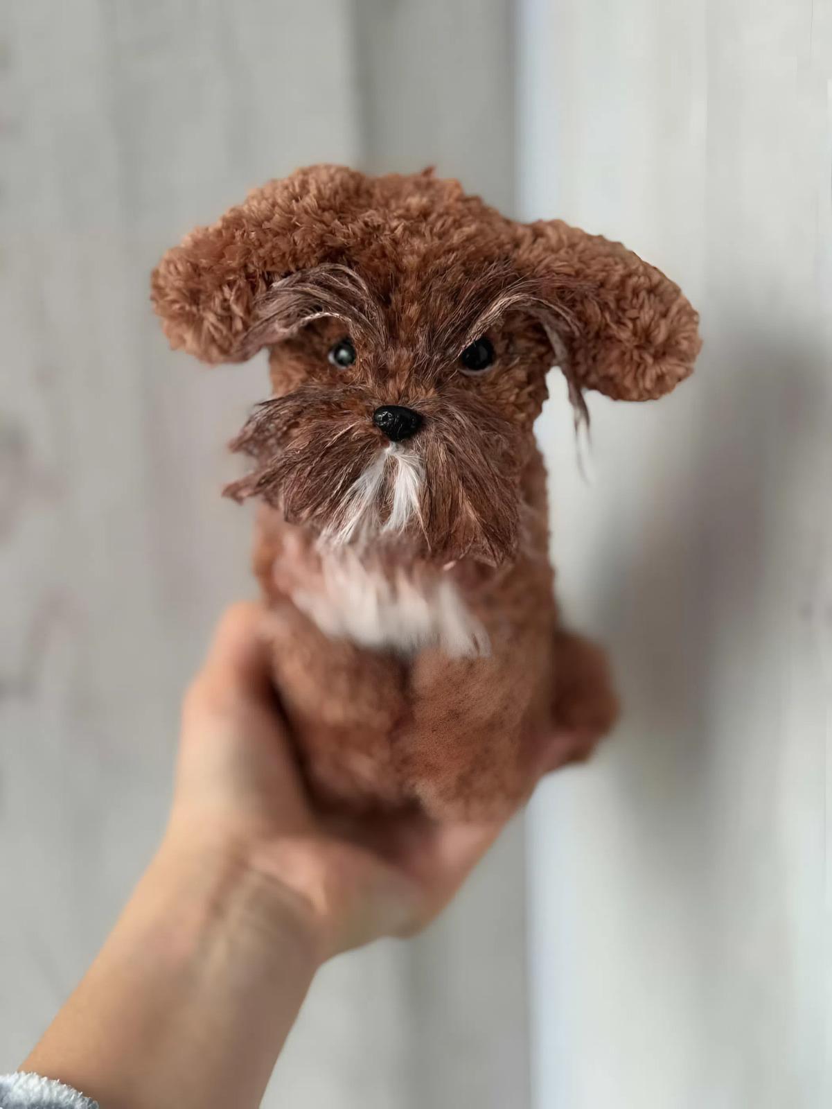 Авторська в’язана іграшка песик мальтипу сувенір Авторська в’язана іграшка песик мальтипу сувенір