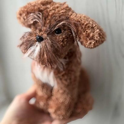 Авторська в’язана іграшка песик мальтипу сувенір