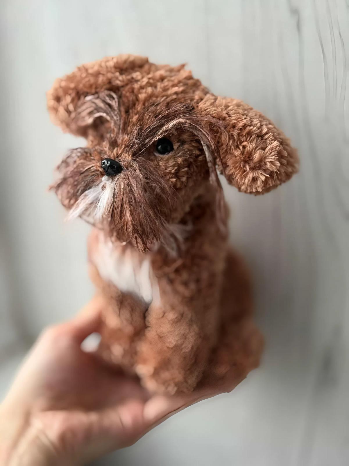 Авторська в’язана іграшка песик мальтипу сувенір Авторська в’язана іграшка песик мальтипу сувенір